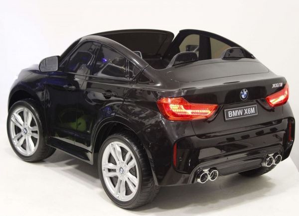 Электромобиль BMW X6M